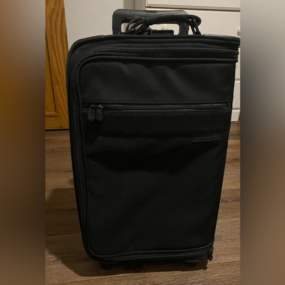 Briggs and Riley Carry on Luggage